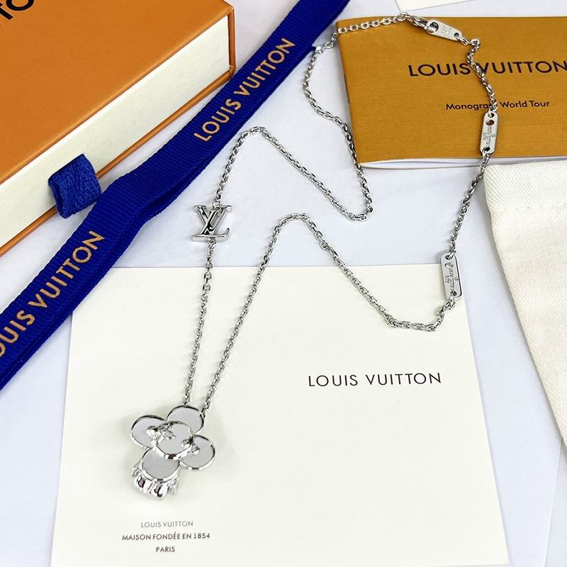LV Necklace 03lyr654